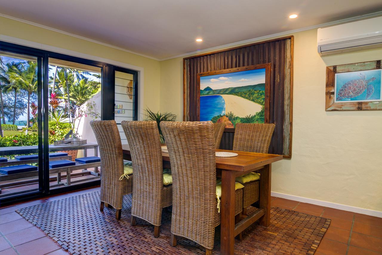 Number 2 On The Beach | Beautiful Beachfront Villa - Redcliffe Tourism 7