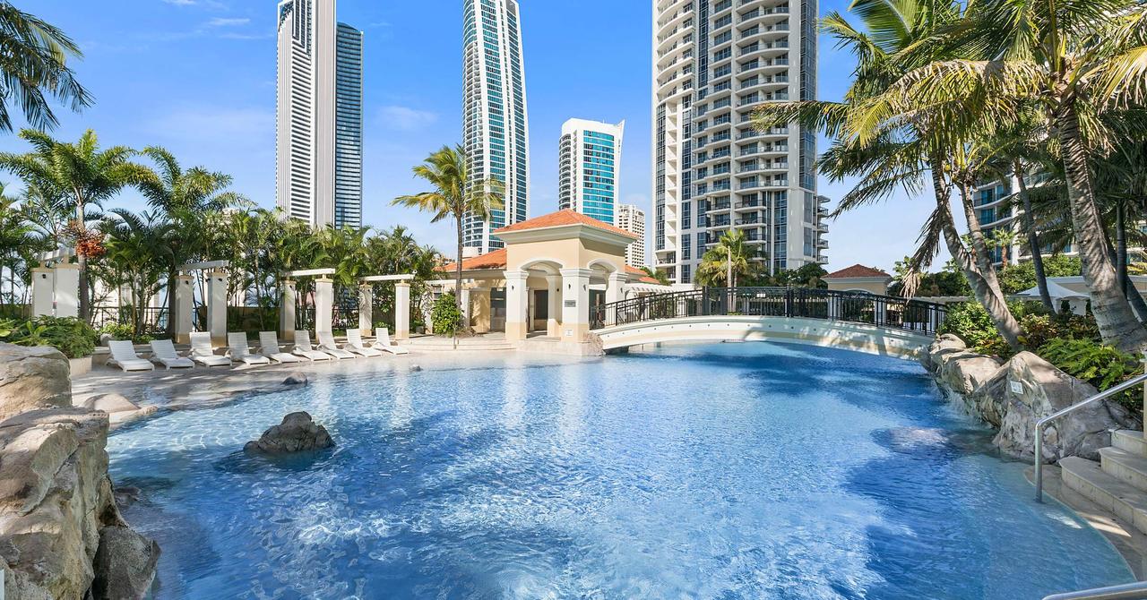 Towers Of Chevron - Private Apartment - Redcliffe Tourism 9