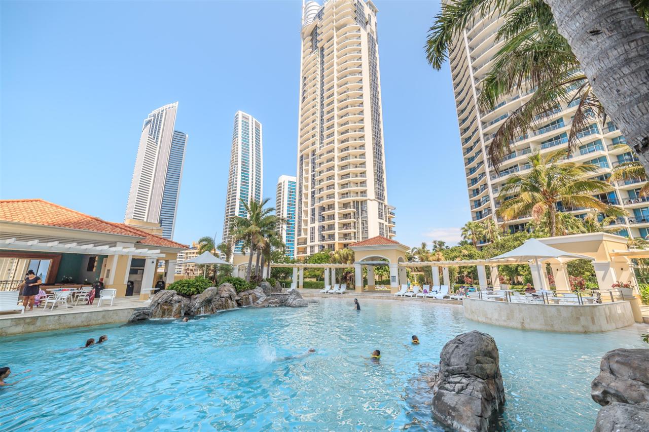 Towers of Chevron - Private Apartment - QLD Tourism