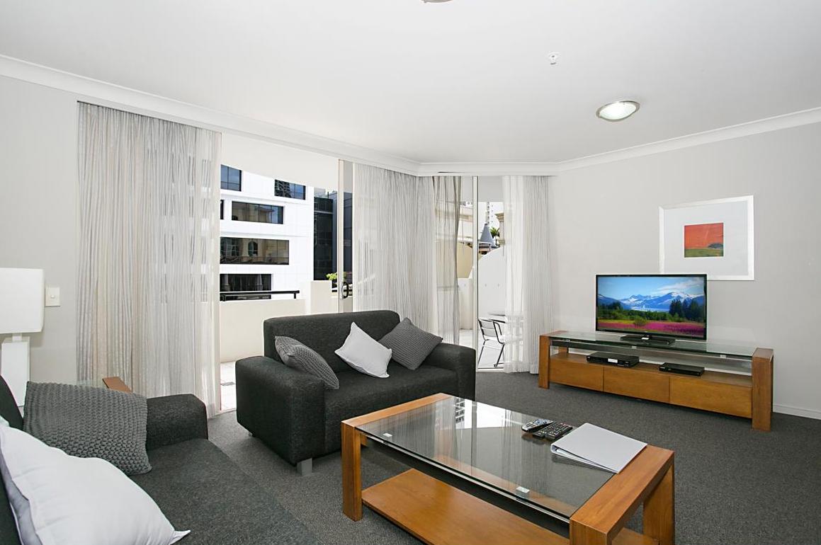 Towers Of Chevron - Private Apartment - Surfers Gold Coast 2