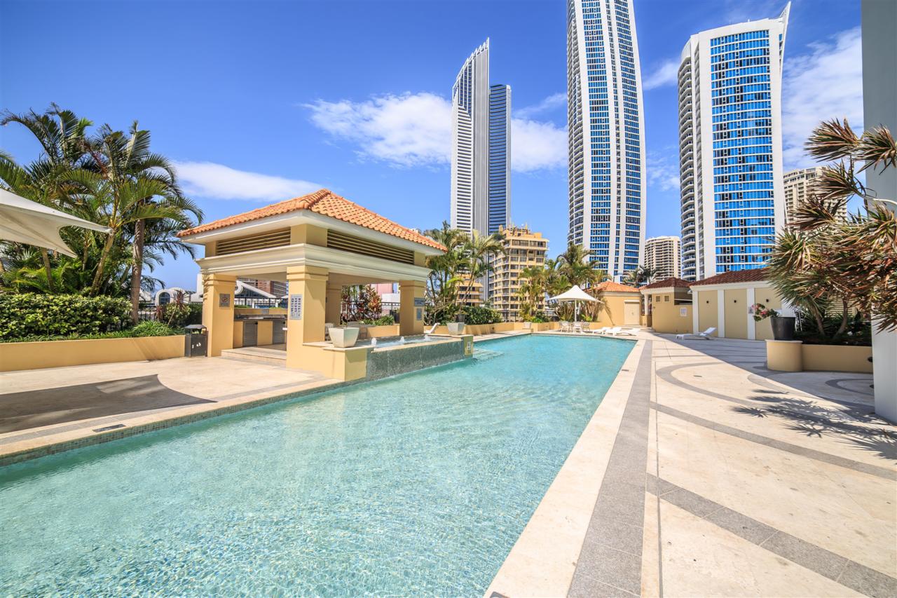 Towers Of Chevron - Private Apartment - Redcliffe Tourism 12