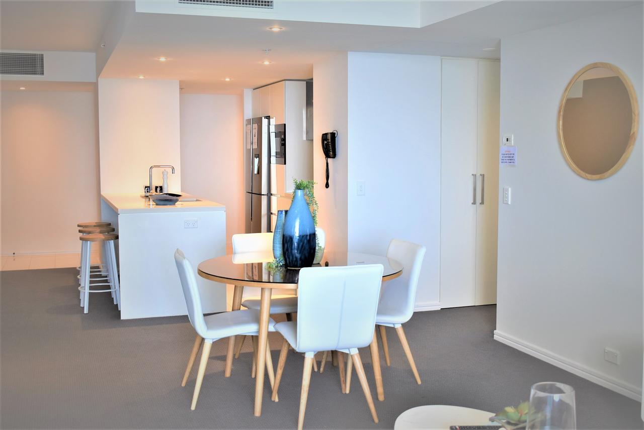 Gold Coast Private Apartments - H Residences, Surfers Paradise - QLD Tourism 12