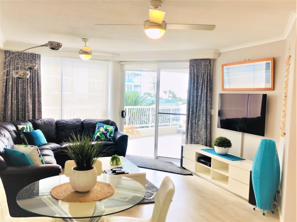 Kirra Beach Apartments - Palm Beach Accommodation 3