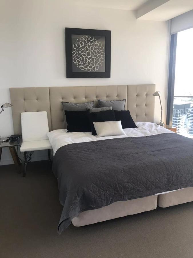 Luxury 3 Bedroom In Heart Of Broadbeach - Redcliffe Tourism 19