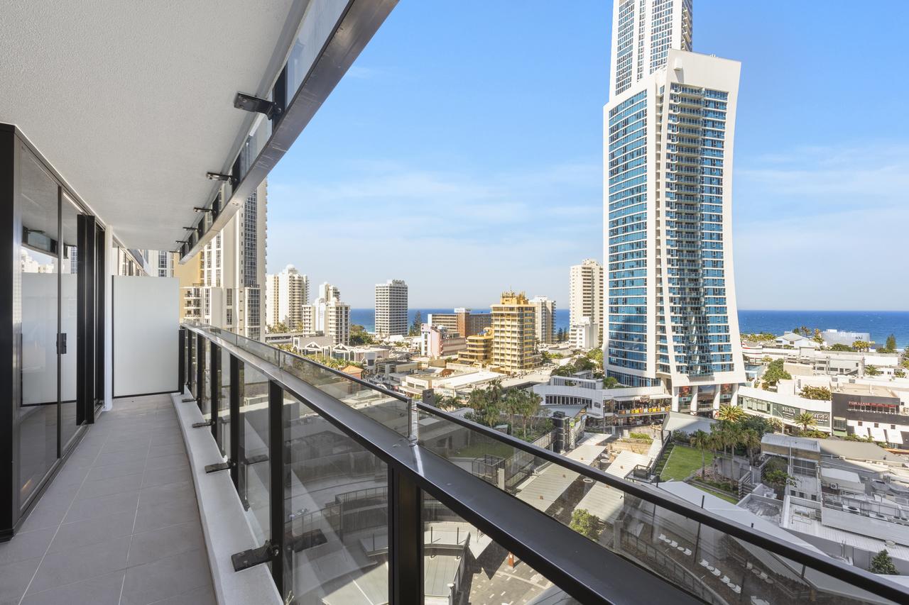 Circle On Cavill - GCLR - Accommodation in Surfers Paradise 1