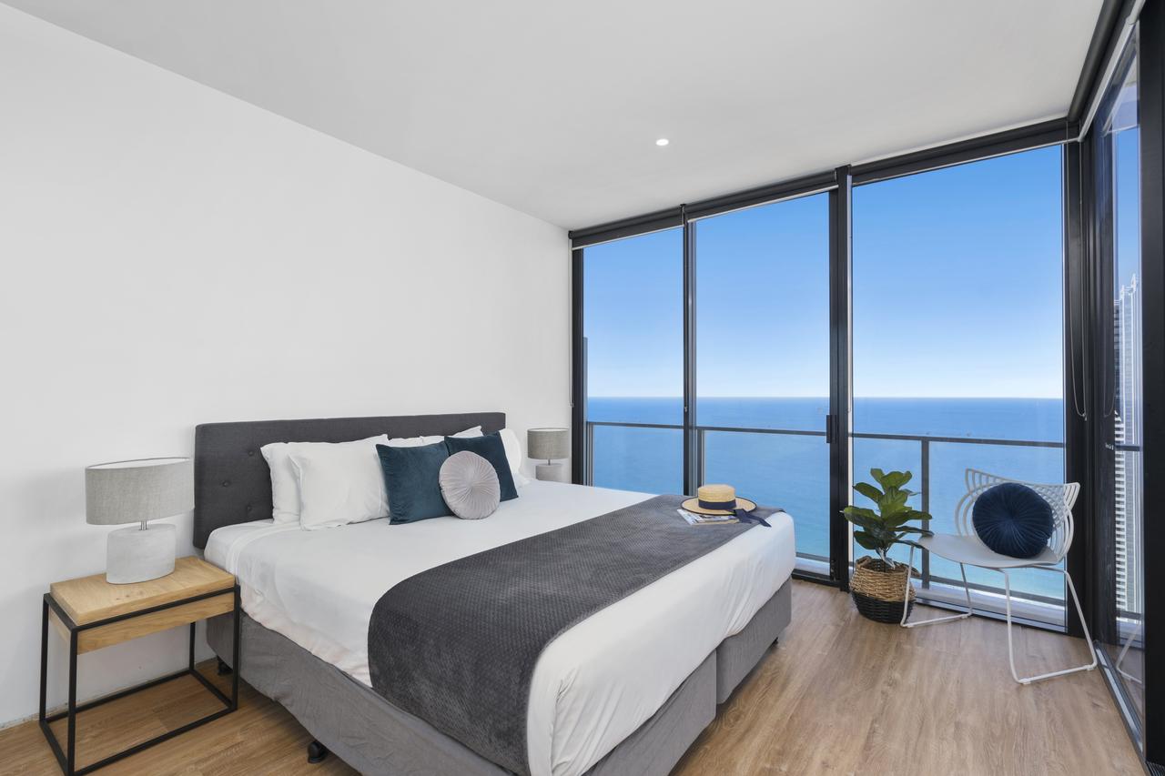 Circle On Cavill - GCLR - Accommodation in Surfers Paradise 24