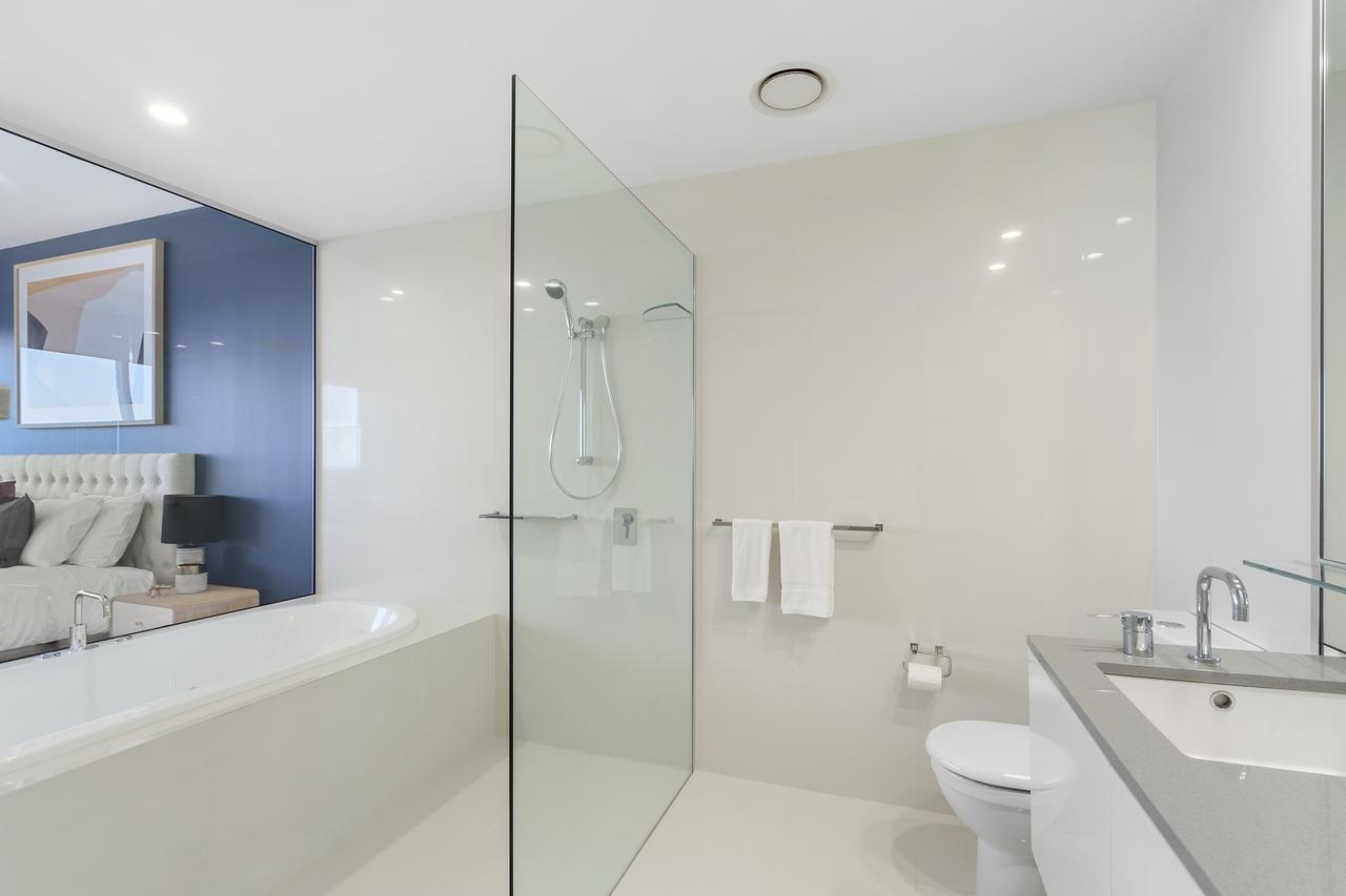 Circle On Cavill - GCLR - Accommodation in Surfers Paradise 34