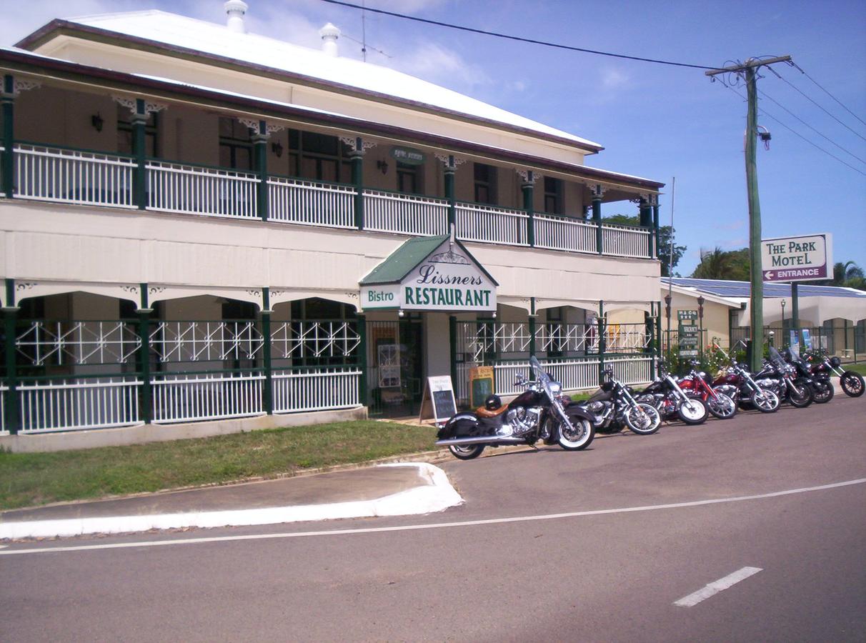 The Park Motel - Accommodation Airlie Beach