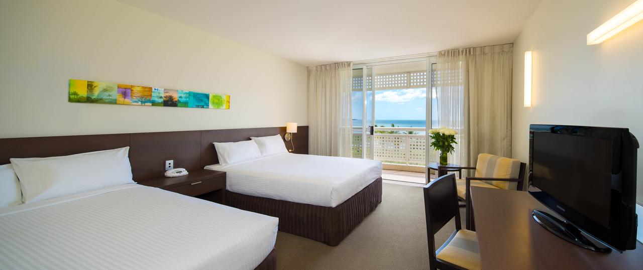 Holiday Inn Cairns Harbourside - thumb 17