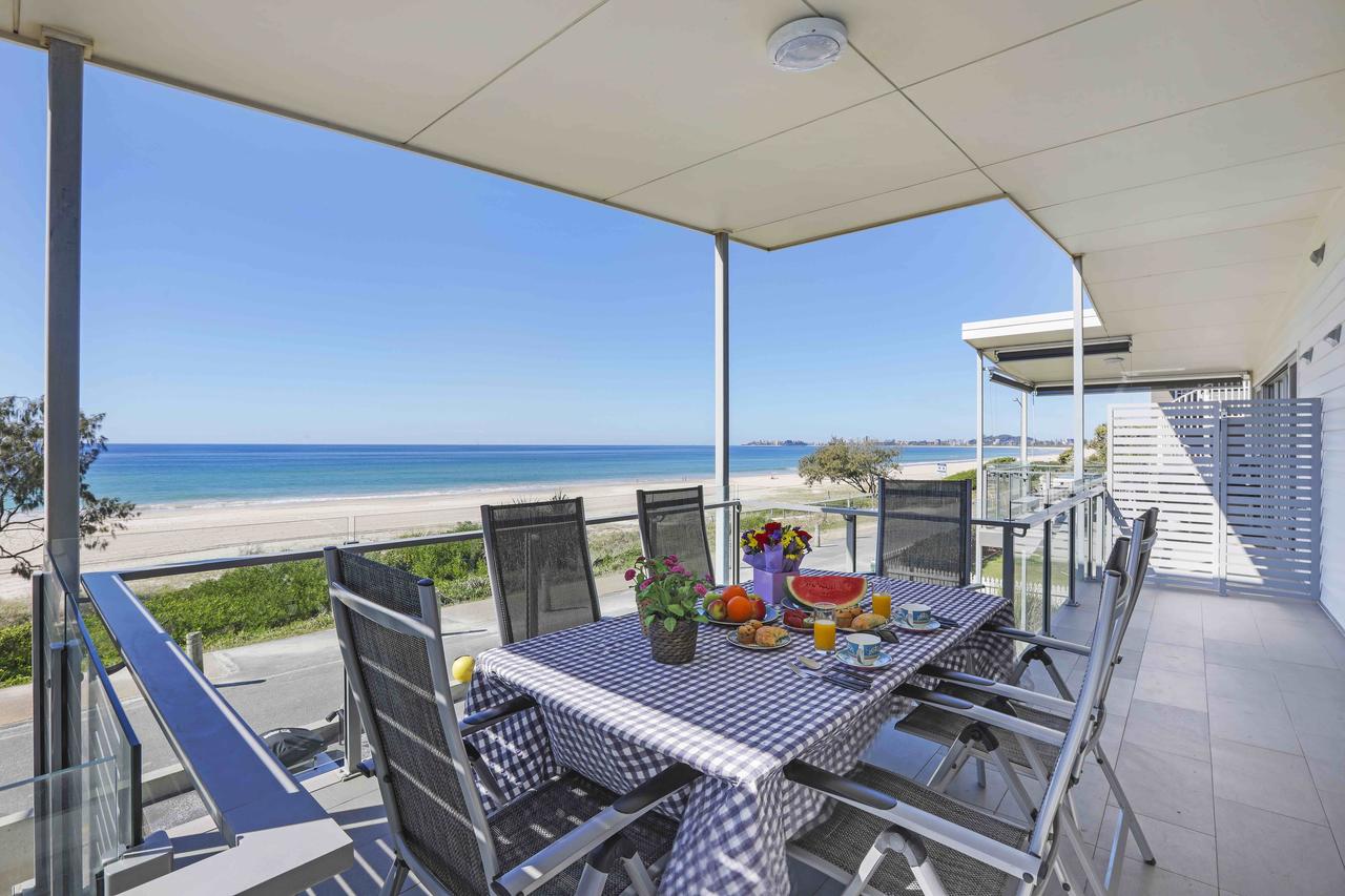 Sandbox Luxury Beach Front Apartments - thumb 3