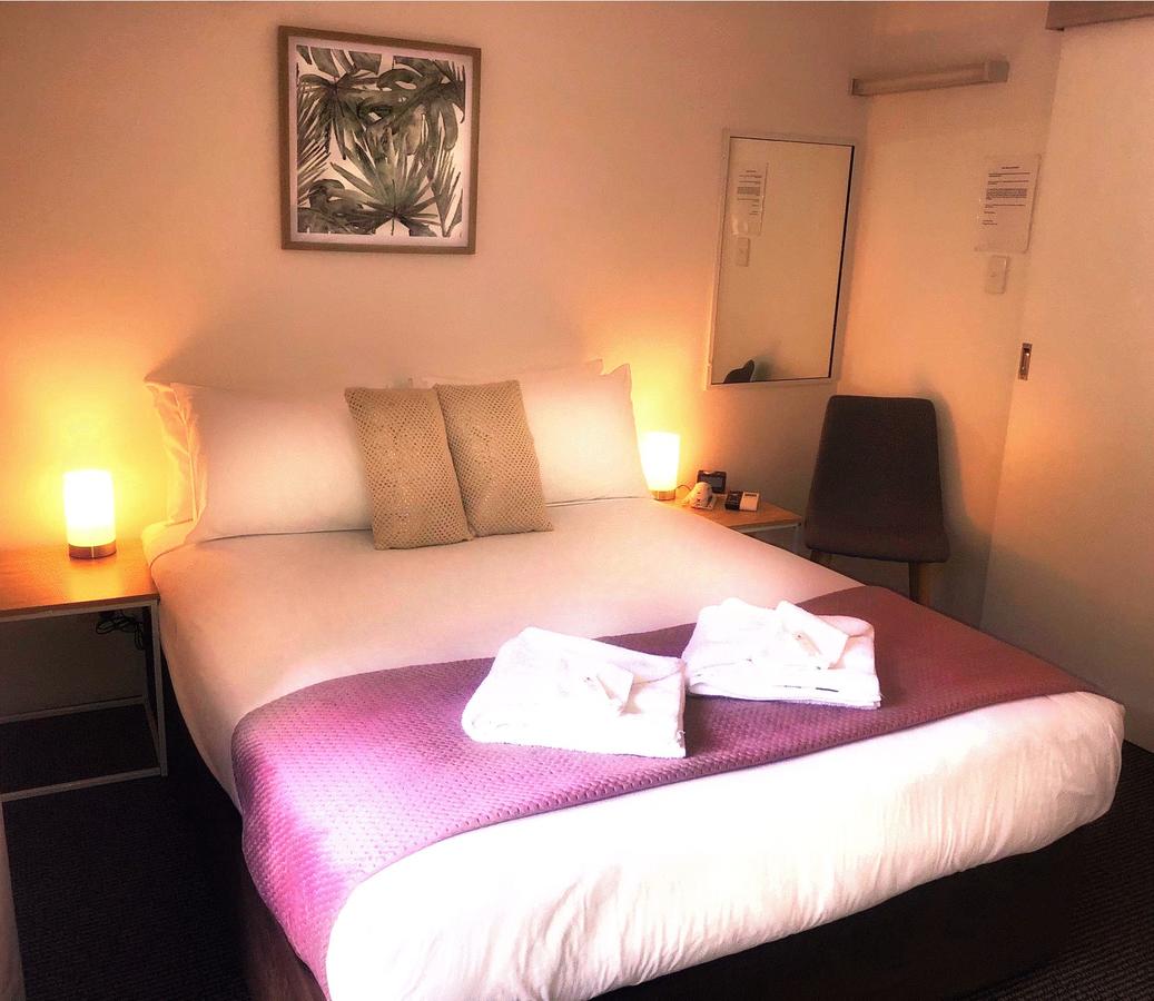 Aabon Apartments  Motel - Accommodation Airlie Beach