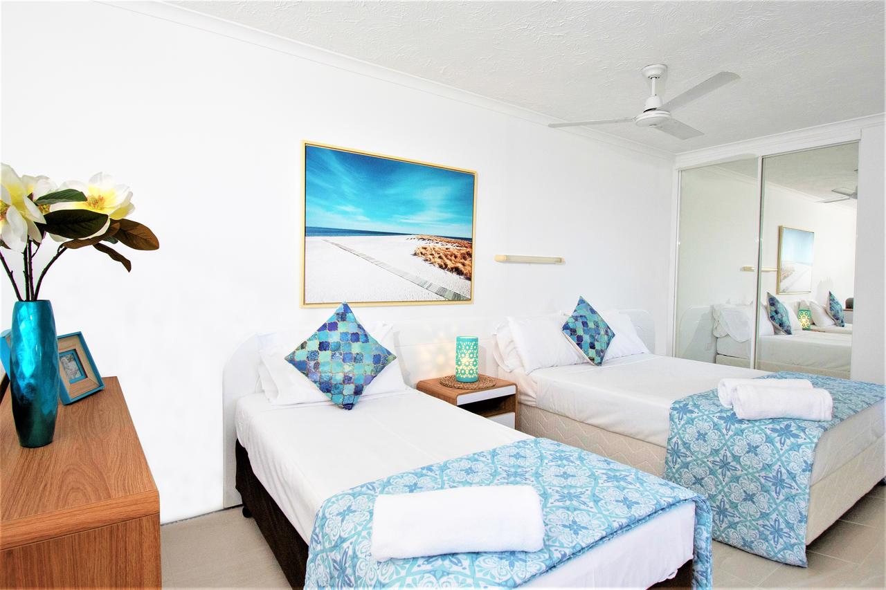 Equinox Resort - Palm Beach Accommodation 2