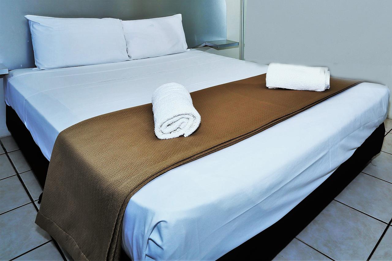 Equinox Resort - Palm Beach Accommodation 15