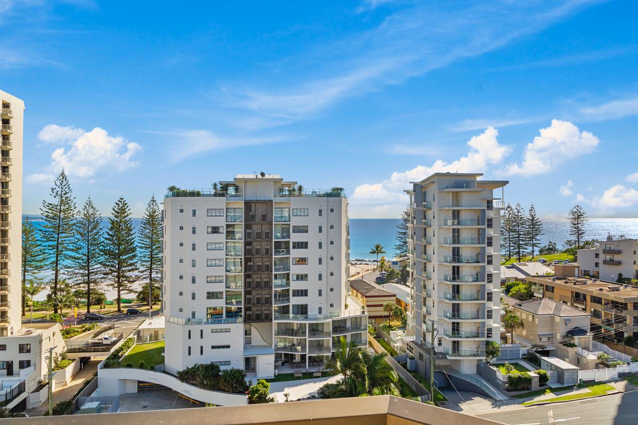 Rainbow Commodore Apartments - Accommodation QLD 35