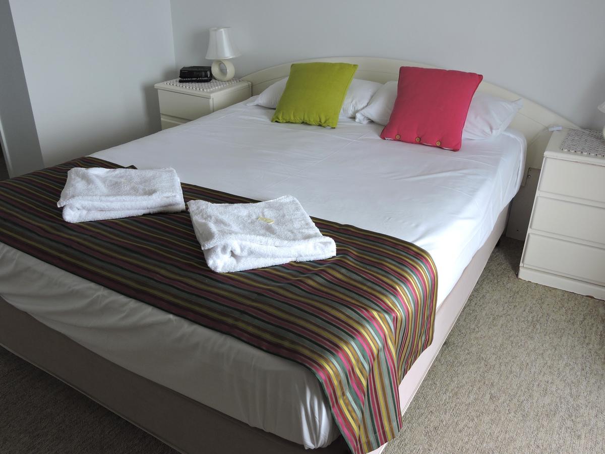 Rainbow Commodore Apartments - Accommodation QLD 17