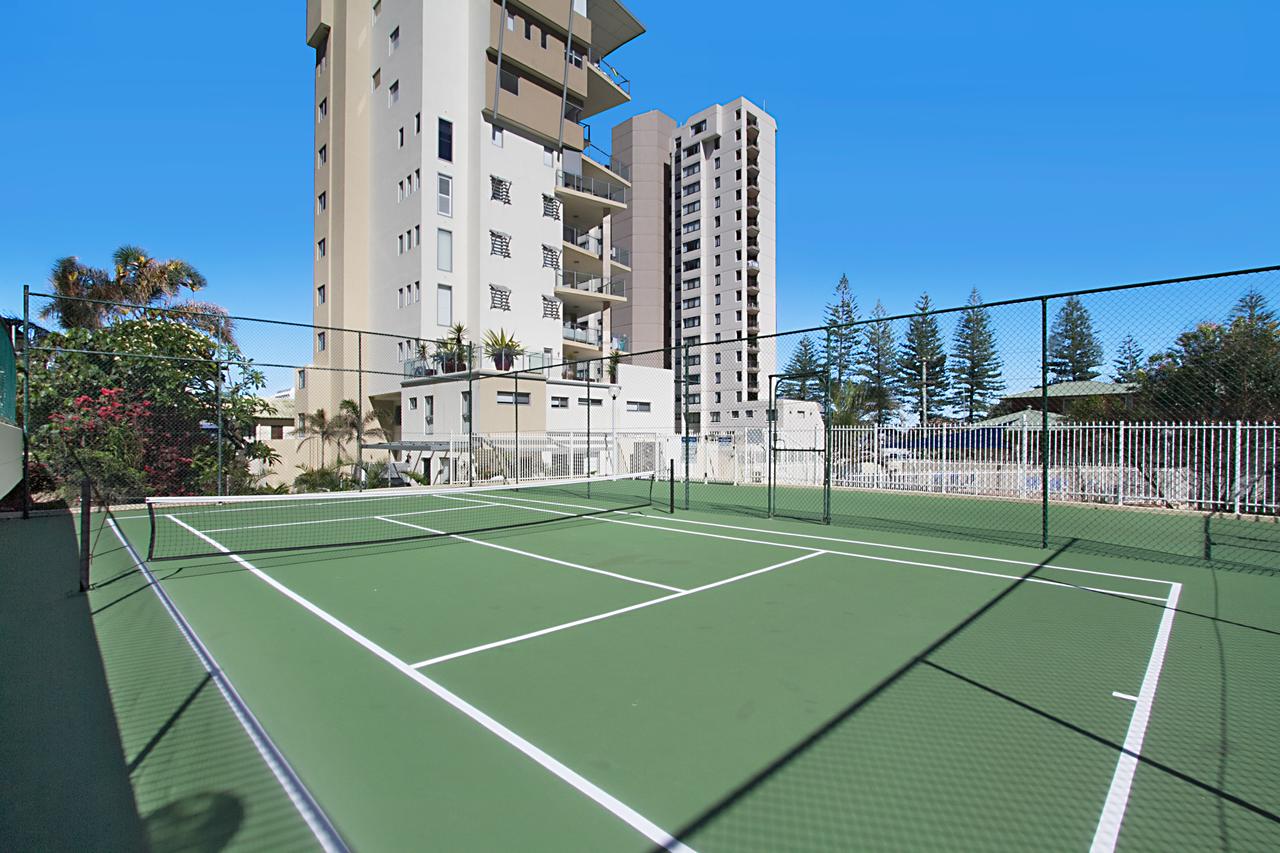 Rainbow Commodore Apartments - Accommodation QLD 40