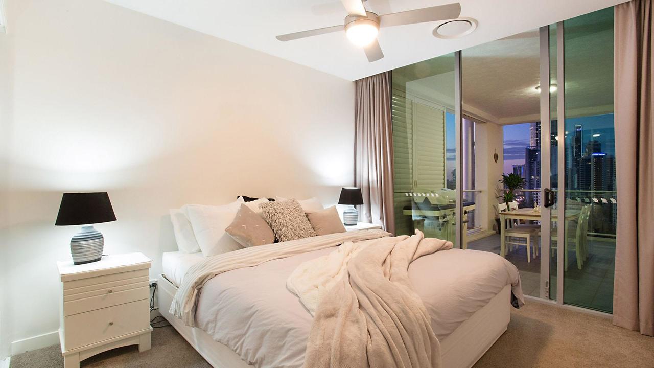 Wings Resort, Apartments And 2 Story Penthouses - We Accommodate - Accommodation in Surfers Paradise 41