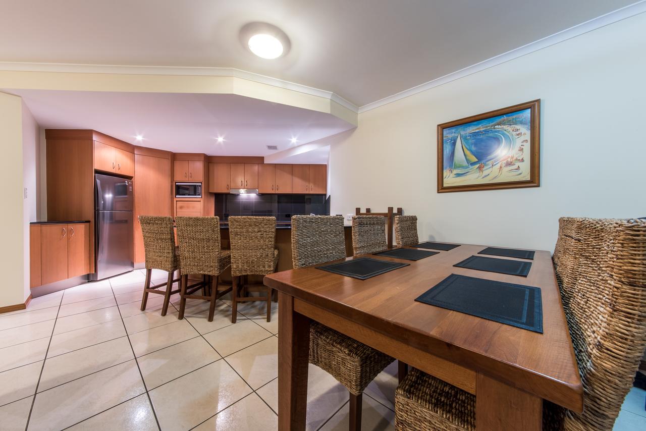 Paradise Penthouse At Waves - Airlie Beach - Accommodation ACT 5
