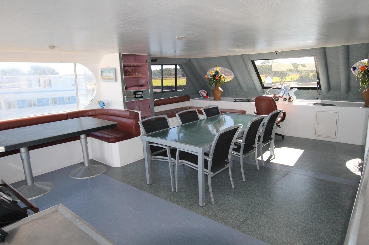 Coomera Houseboats - Accommodation Mount Tamborine 20