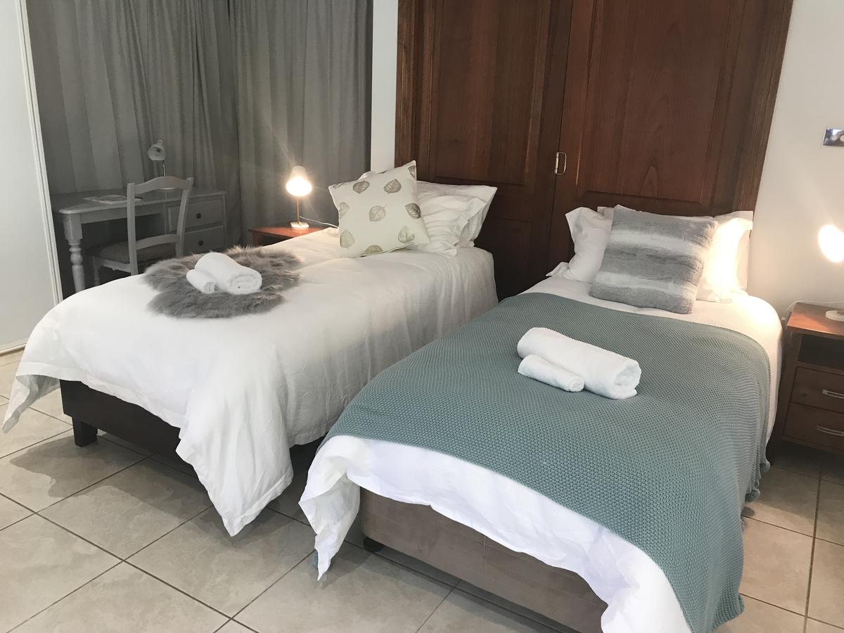 Taj On Byrnes - Private Luxury Apartment Mareeba - Accommodation ACT 2