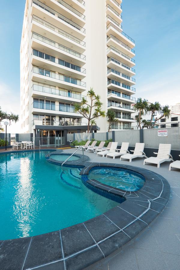The Penthouses Apartments - QLD Tourism 18