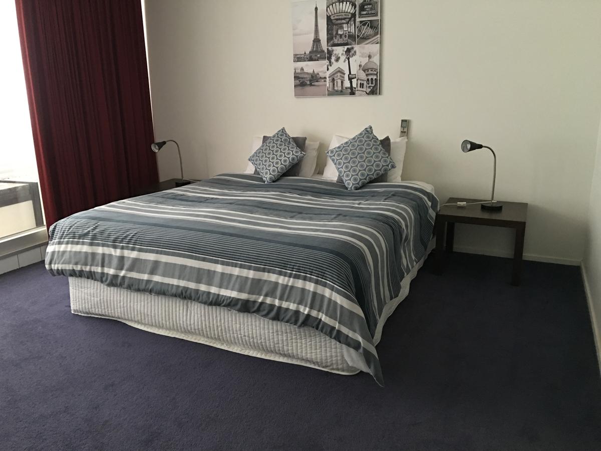 The Penthouses Apartments - QLD Tourism 39
