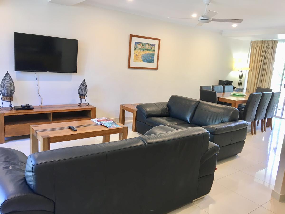 DB Broadbeach Private Apartments With Coastal Holiday Apts - thumb 12