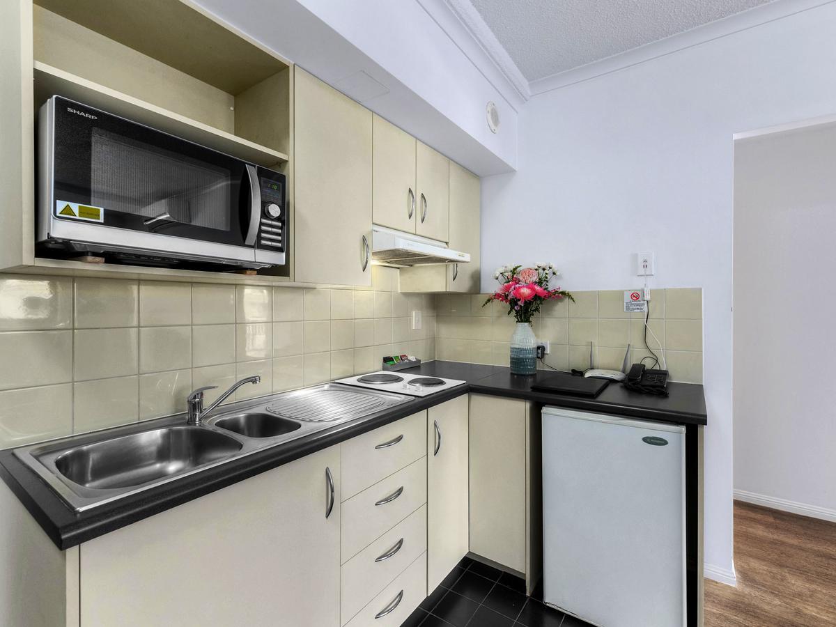 Central Brunswick Apartment Hotel - Accommodation Brisbane 18