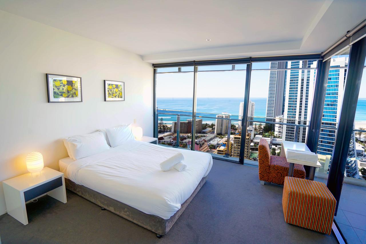 Circle On Cavill Surfers Paradise Apartments - Southport Accommodation 9