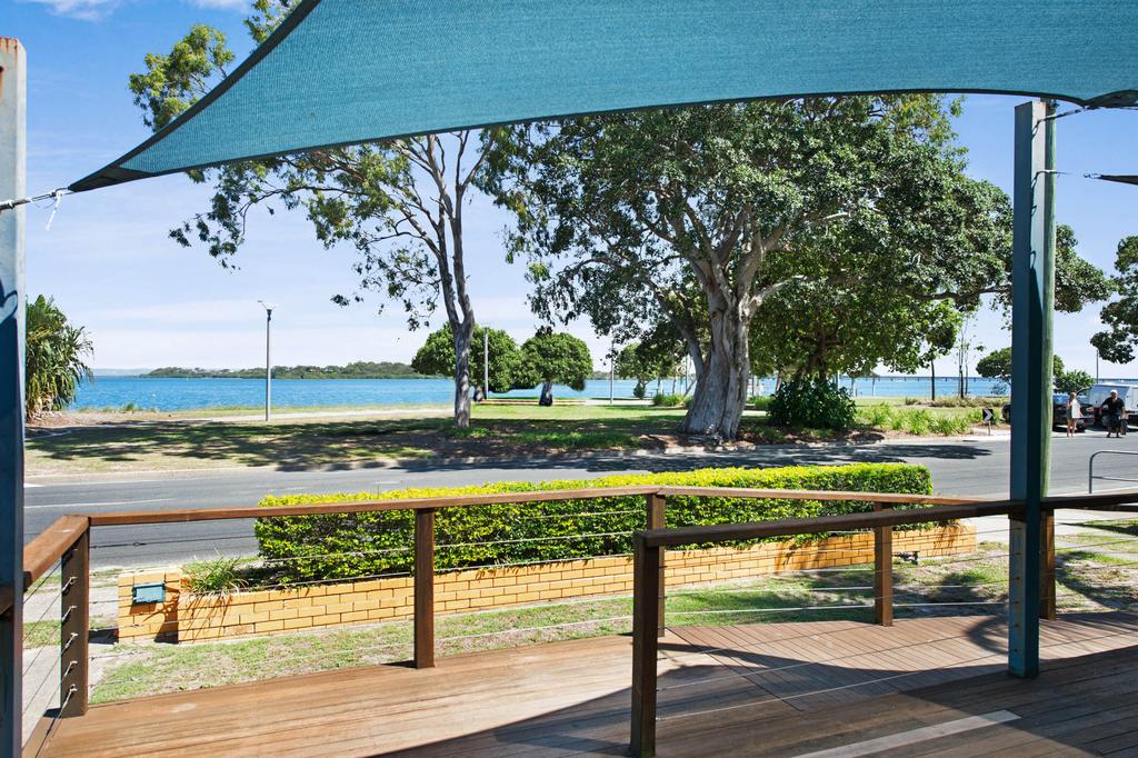 Wheelchair Friendly With Water Views - Welsby Pde, Bongaree - thumb 3