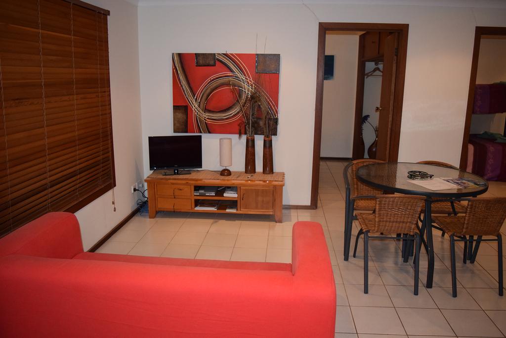 Wildsights Beach Units - Accommodation Airlie Beach