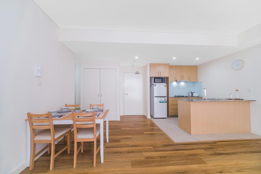 Wolli Creek Airport Serviced 2 Bedroom Apartment - thumb 3
