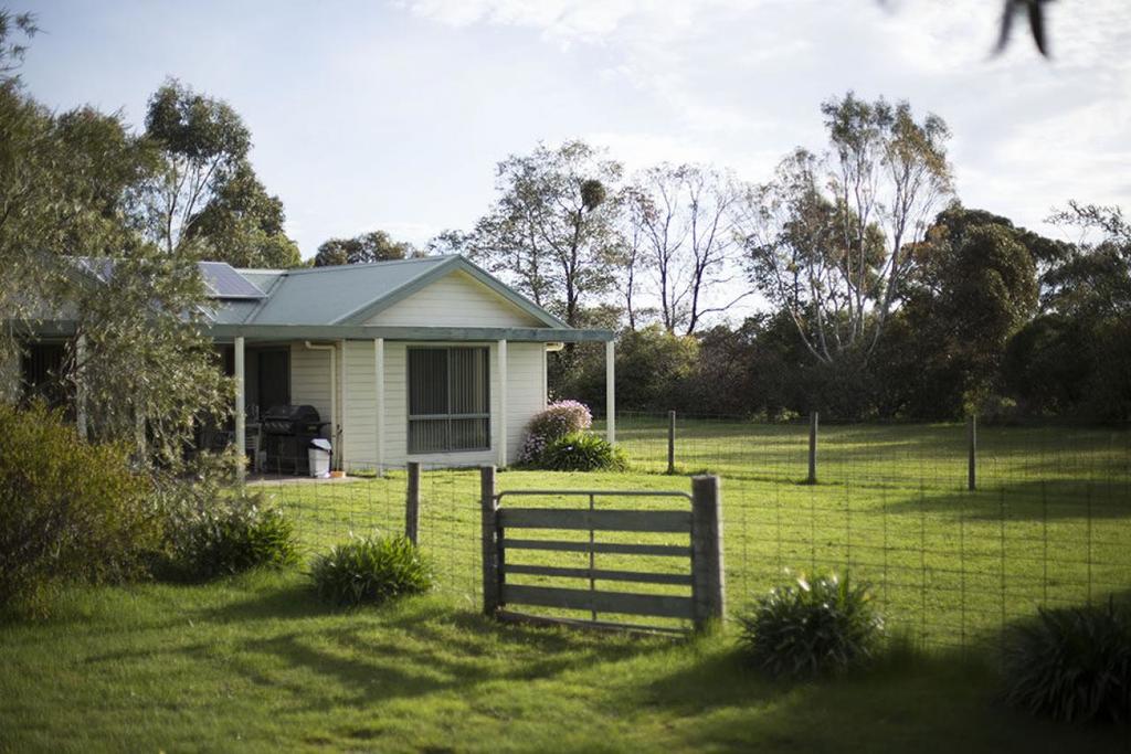 Woongara Cottage - Pet friendly country retreat - Accommodation BNB