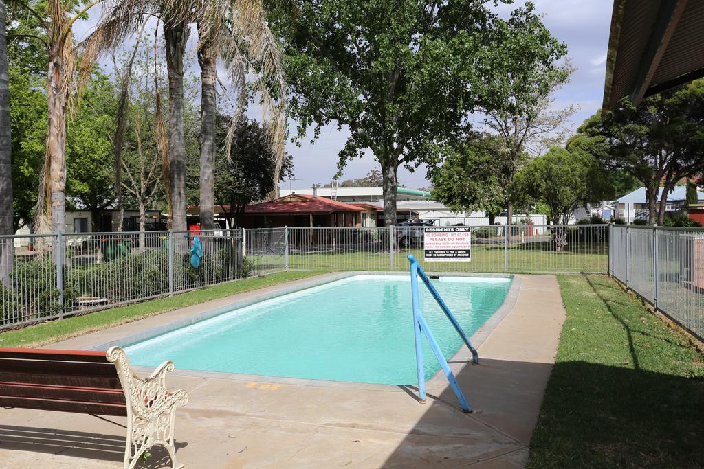 Young Caravan Park - Accommodation Adelaide
