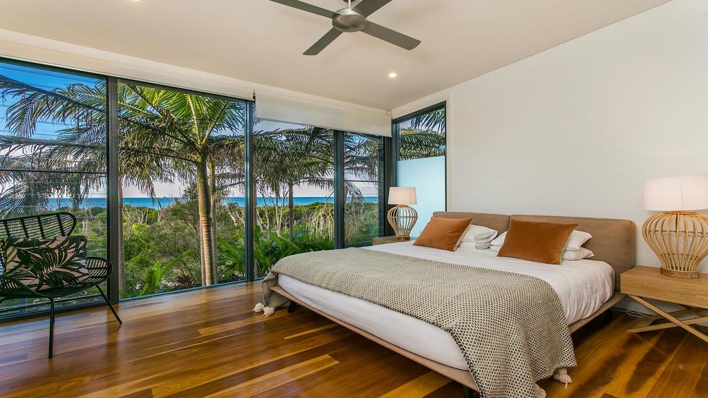 Your Luxury Escape - Kiah 11 Beach House Ocean Views - Darwin Tourism 3