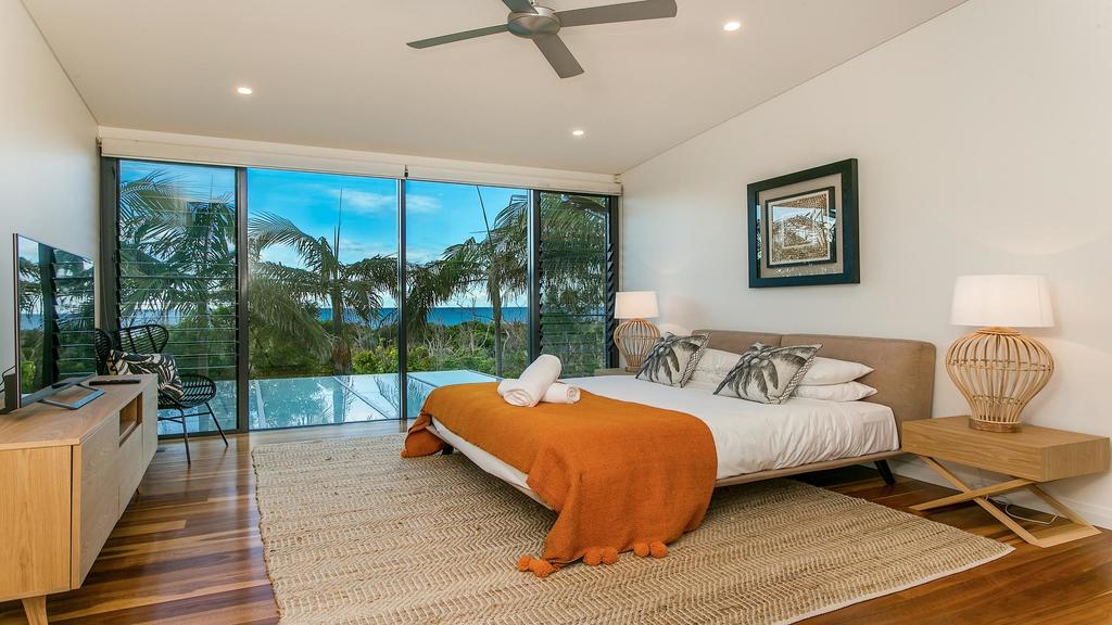 Your Luxury Escape - Kiah 11 Beach House Ocean Views - thumb 0