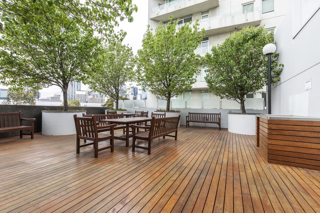 Of SouthbankLight Filled ApartmentHUGE Private Terrace With City ViewsParkingPoolGymWiFi - thumb 0