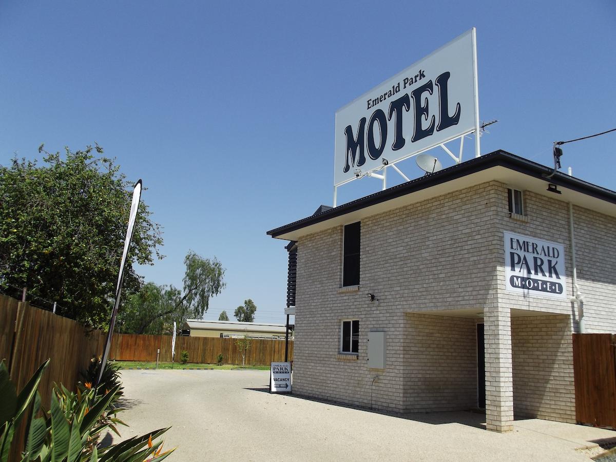 Emerald Park Motel - thumb 11