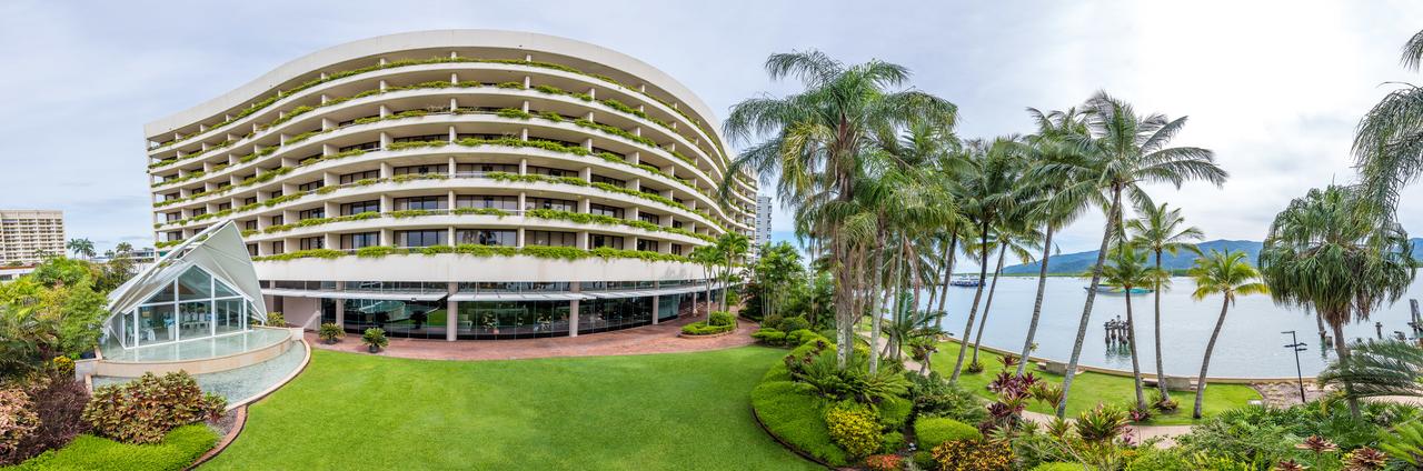 Hilton Cairns - thumb 18