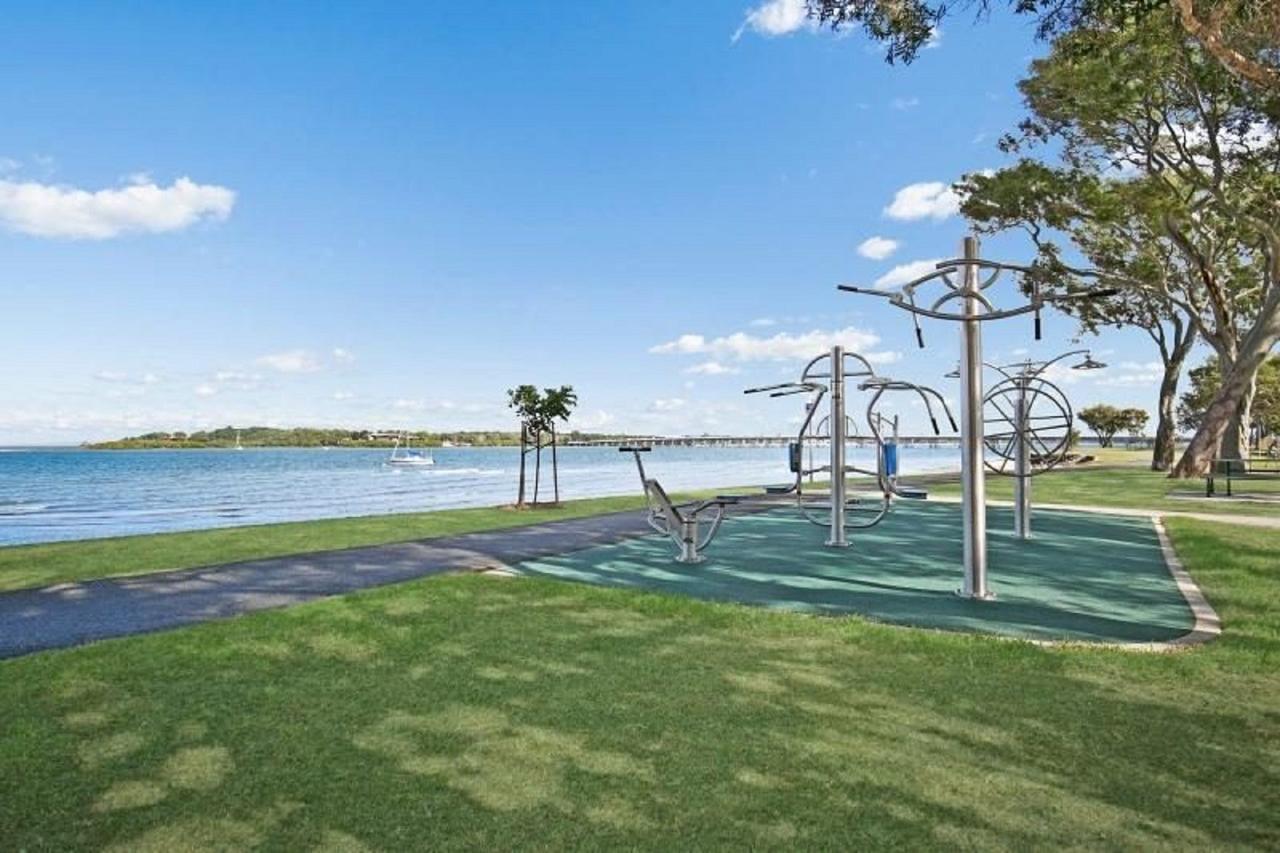 Lowset Home On The Canal - Dolphin Dr, Bongaree - thumb 16