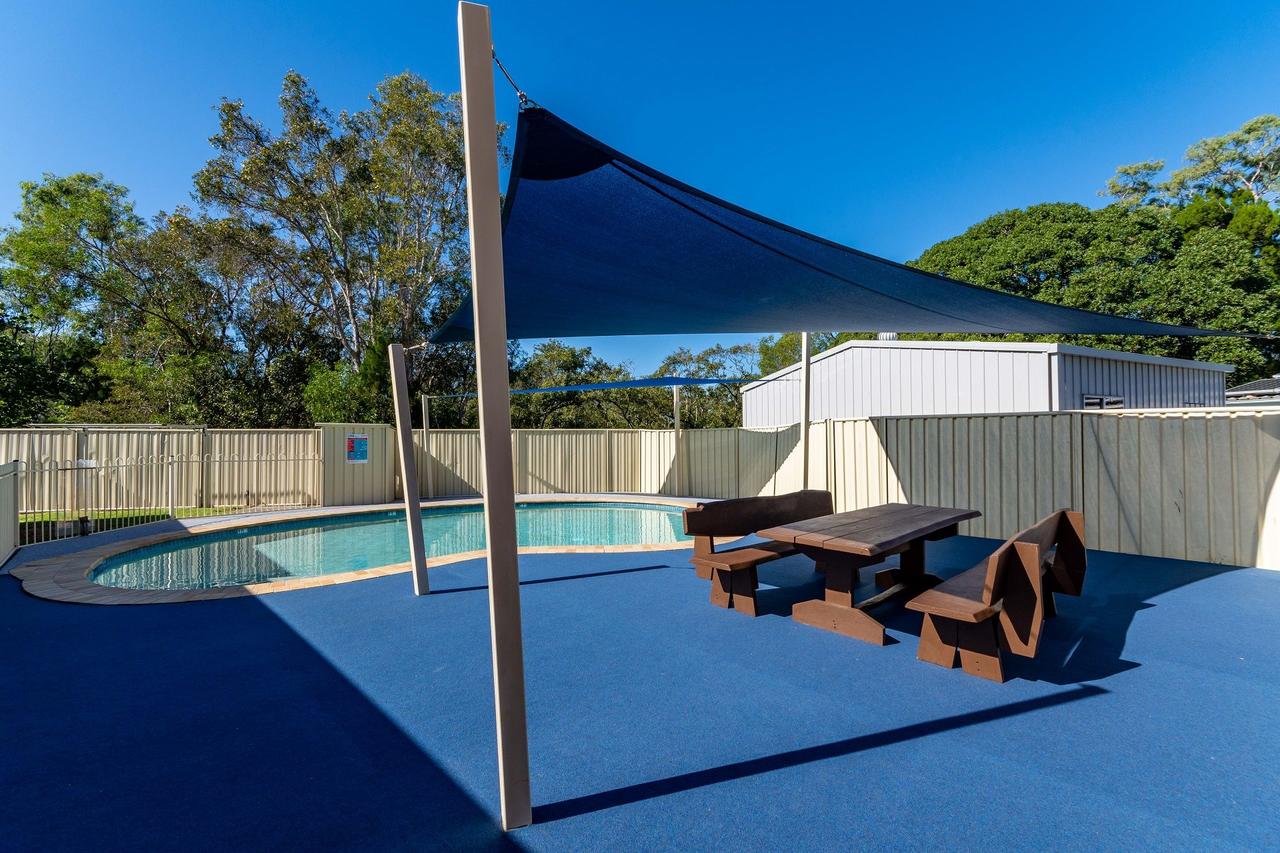 Waterviews,Pool, Wifi Its All Here !- Welsby Pde, Bongaree - thumb 17