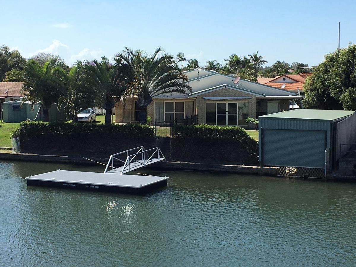 Private Canal Duplex With Pontoon - Oleander Drive, Bongaree - thumb 0