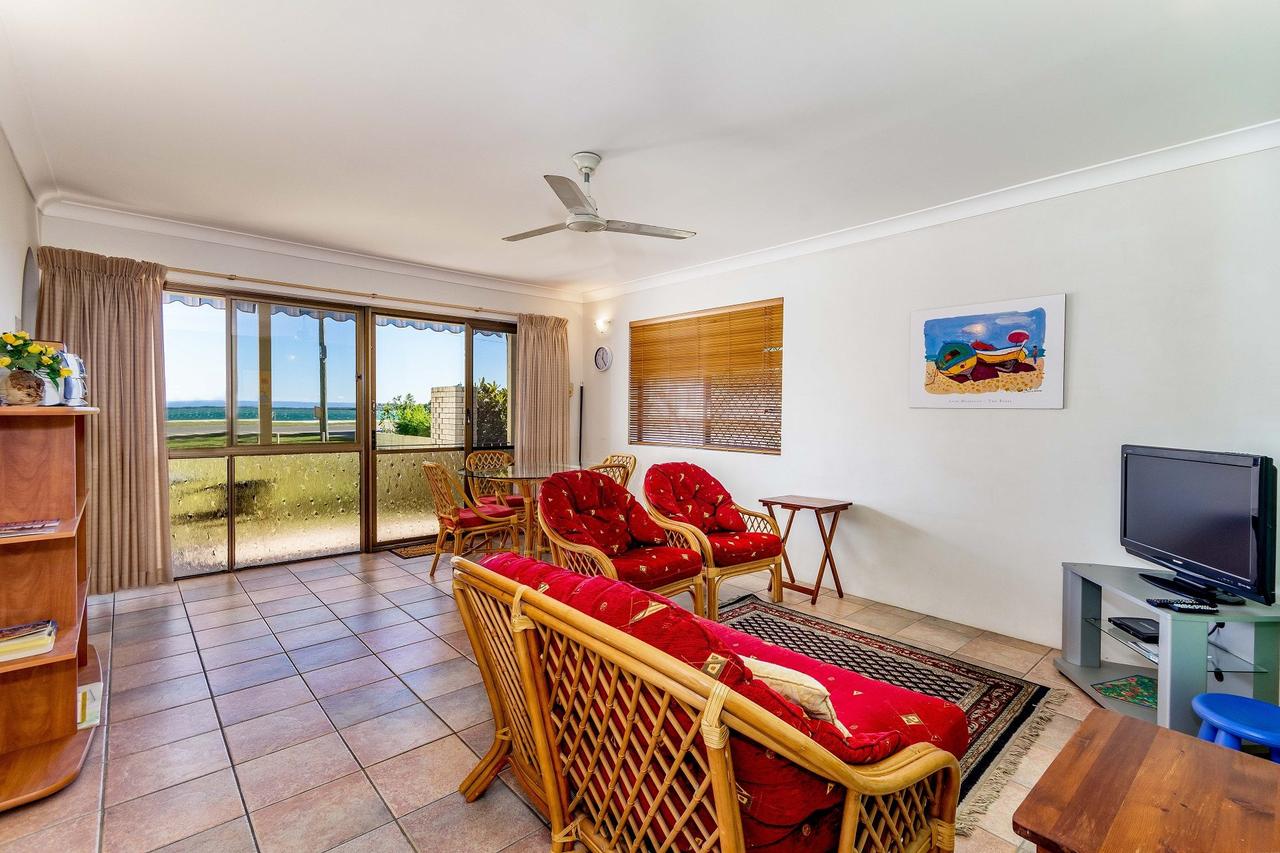 Great Views, Ground Floor Unit Clearview Apartments South Esplande, Bongaree - thumb 3