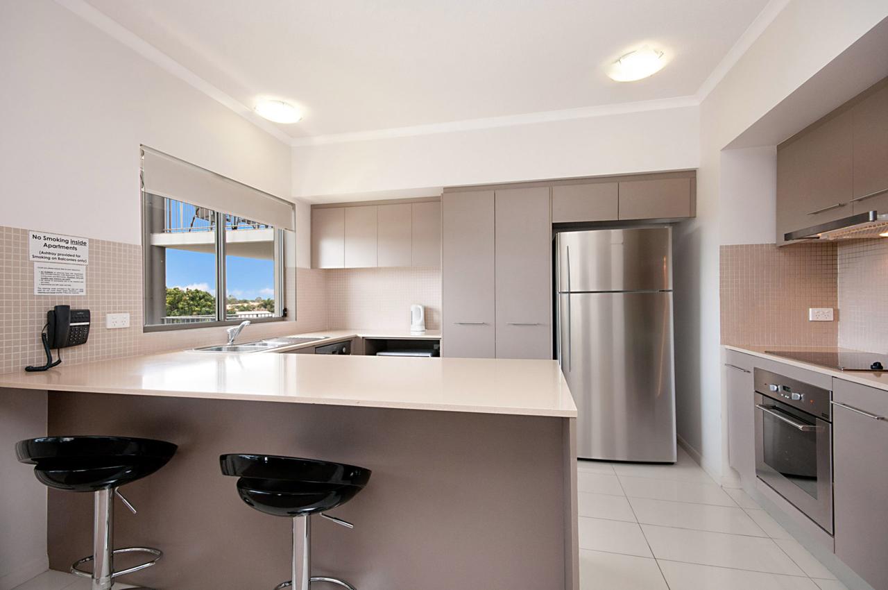Spectacular Unit Overlooking Pumicestone Passage - Welsby Pde, Bongaree - thumb 13