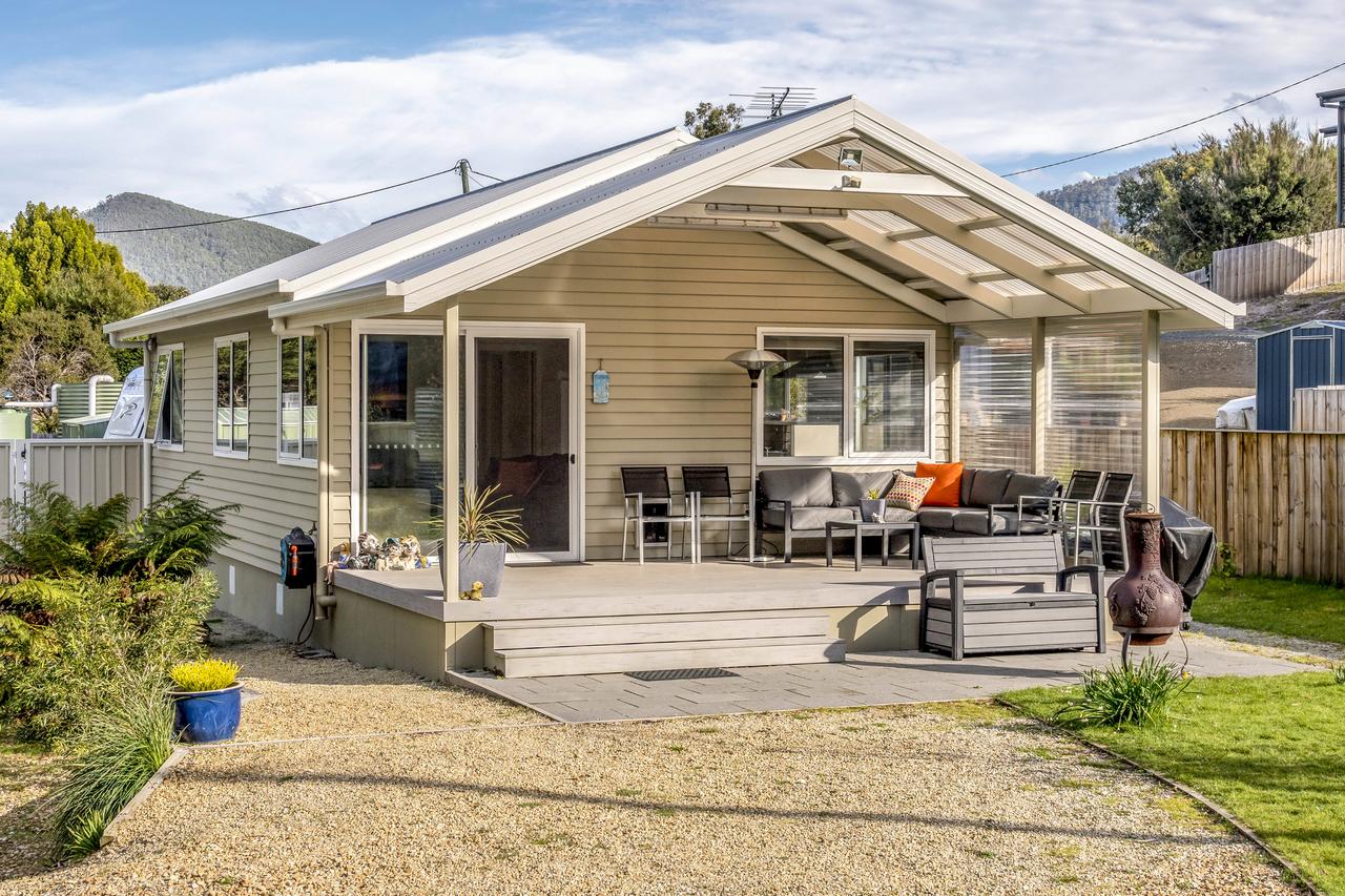 Adventure Bay Holiday Home - New South Wales Tourism 