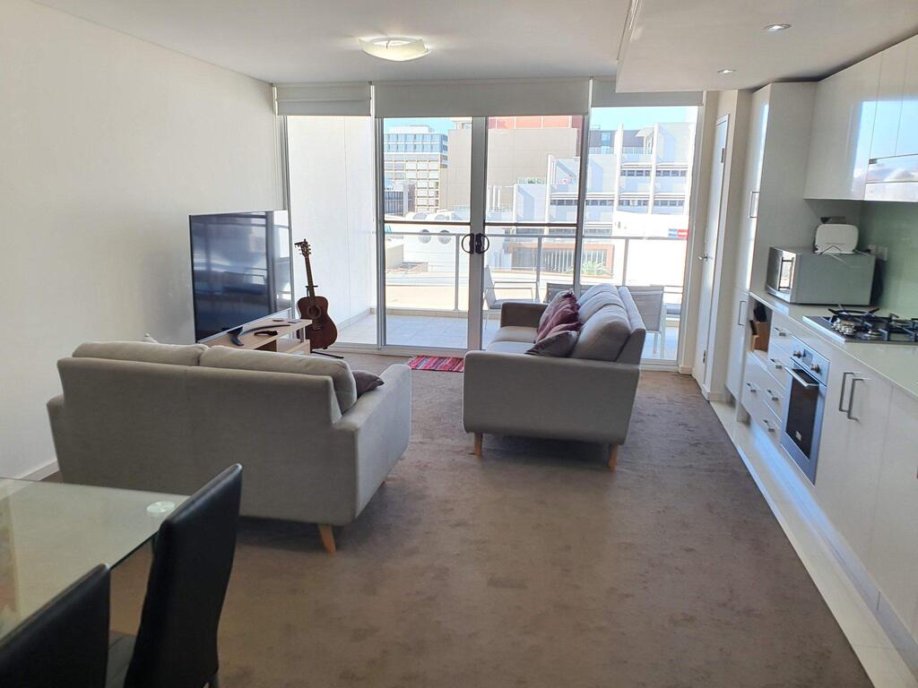 Just Listed Bolton St 1br 350m Walk To Newcastle Beach +++ Wifi End Eand - Accommodation Newcastle 3