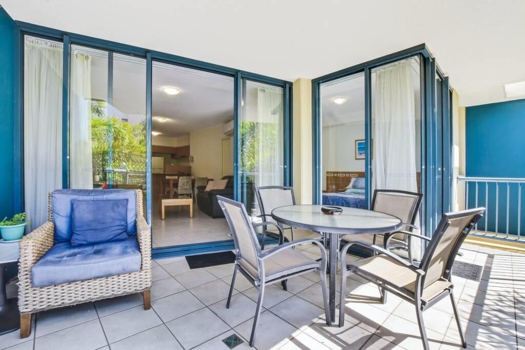 1 Bedroom - Private Managed Resort Pool and Beach - Alex - Accommodation Adelaide