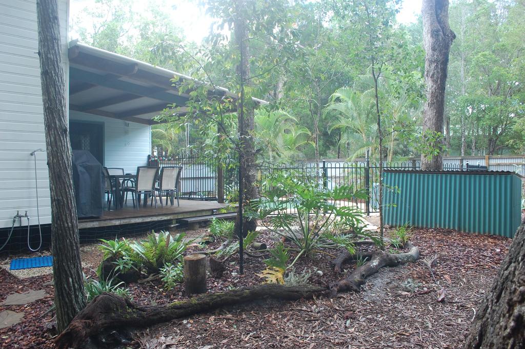 1 Naiad Court - Lowset Family Home With Swimming Pool And Covered Deck. Pet Friendly - thumb 2