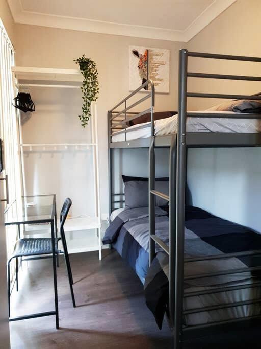 1 Single Bunk Room In Berala Station Private Rm Close Olympic Park - SHAREHOUSE - Sydney Tourism 3