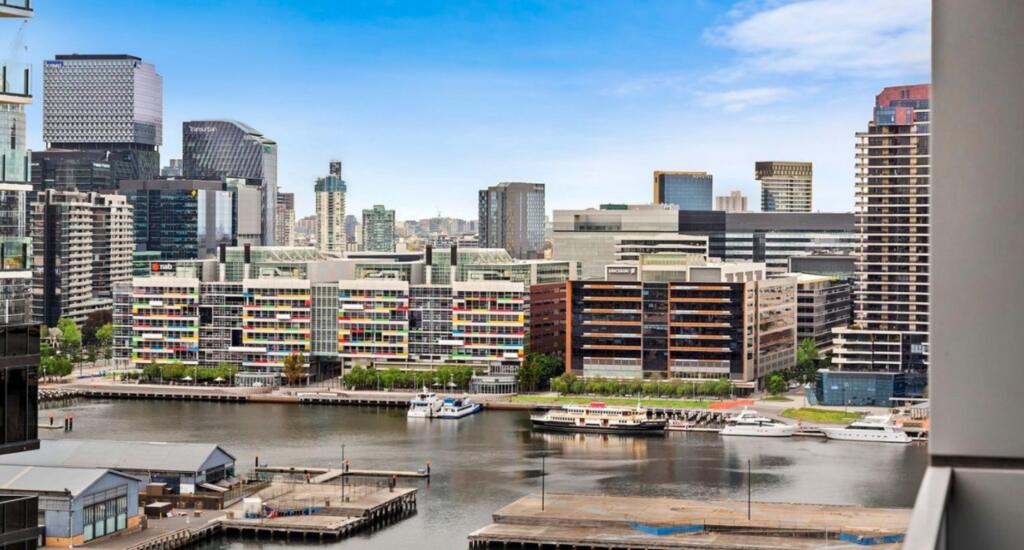 1006PR Docklands 2 Bed Free Wifi # - Accommodation ACT 1